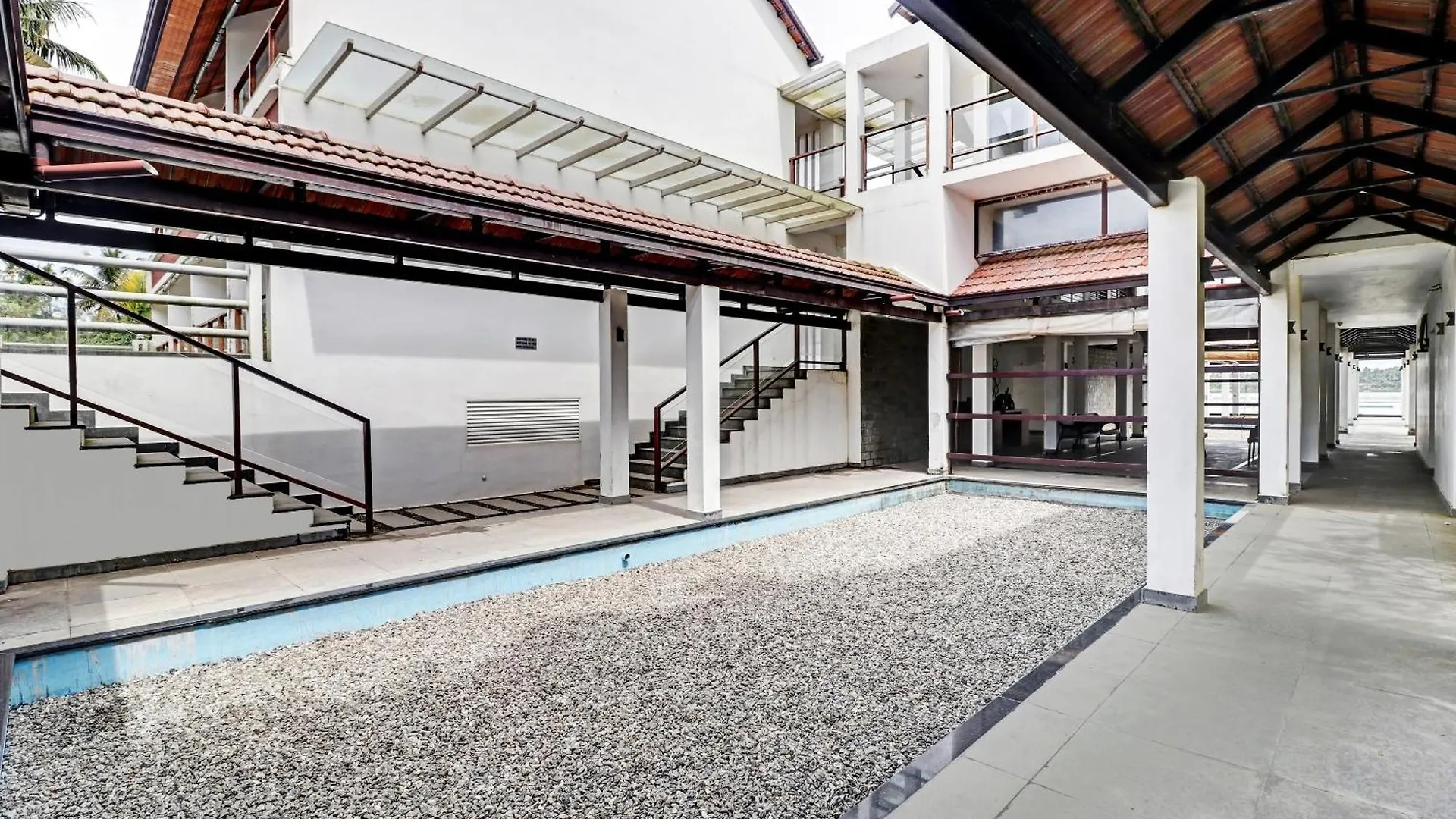 Townhouse Oak Edassery'S Sealine Villa Stay Kochi 4*,