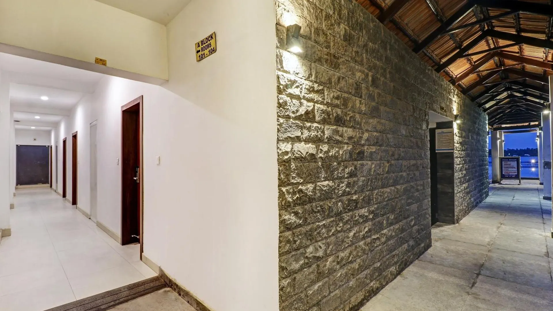 Townhouse Oak Edassery'S Sealine Villa Stay Kochi 4*,