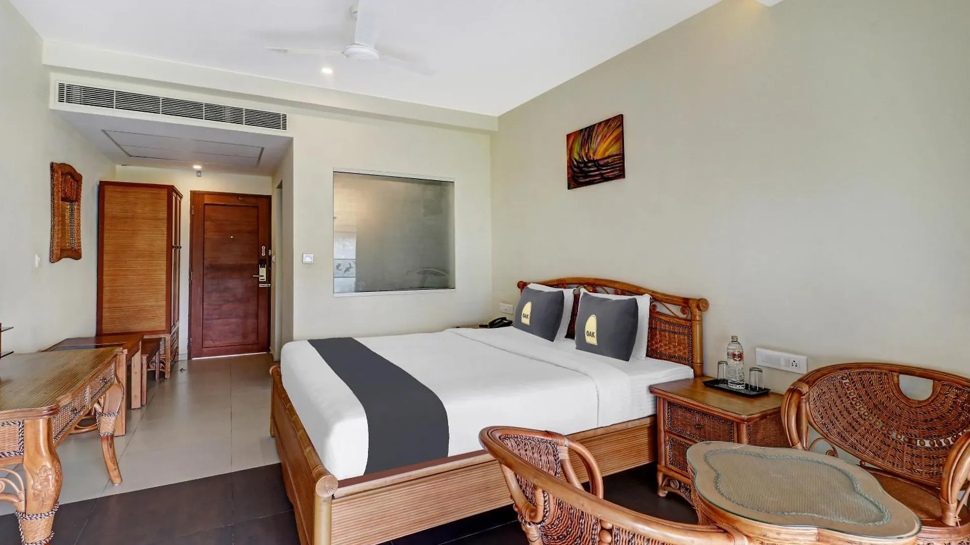 Townhouse Oak Edassery'S Sealine Villa Stay Kochi Hotel