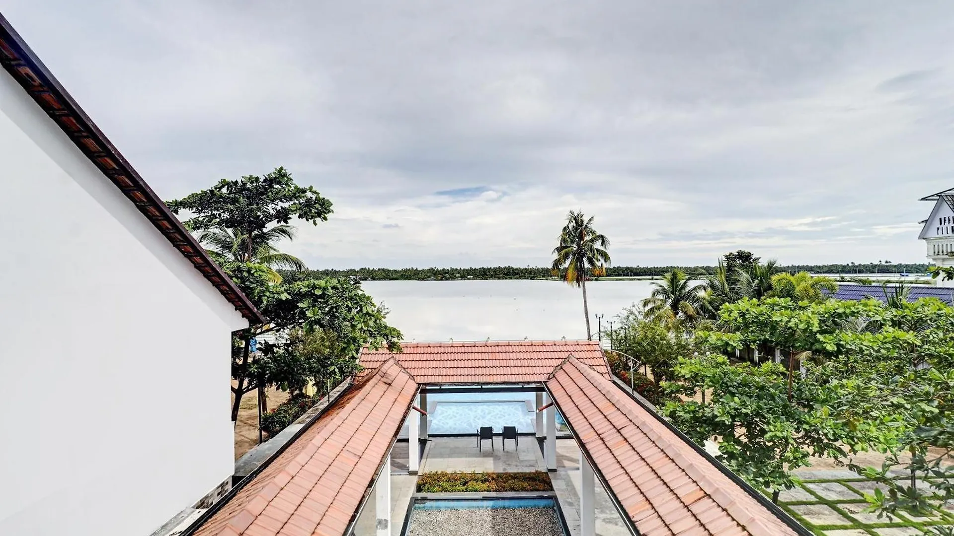 **** Hotel Townhouse Oak Edassery'S Sealine Villa Stay Kochi India